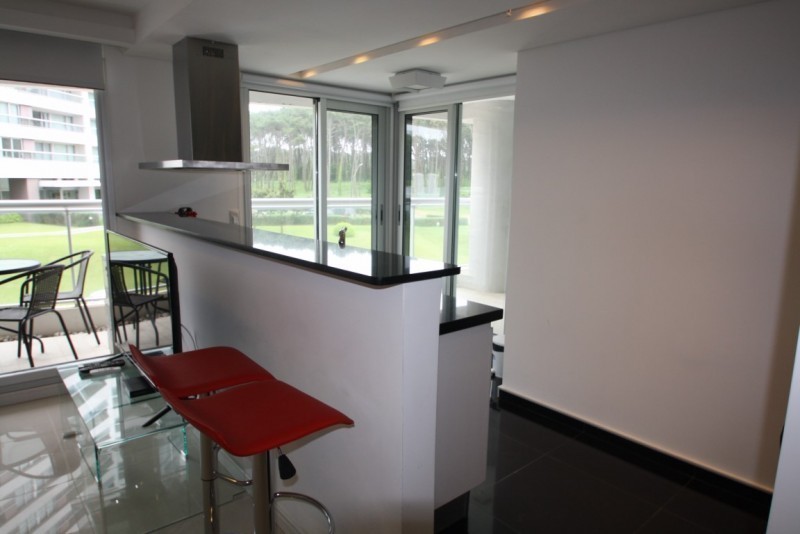 Departamento en alquiler en  Playa Brava!!!